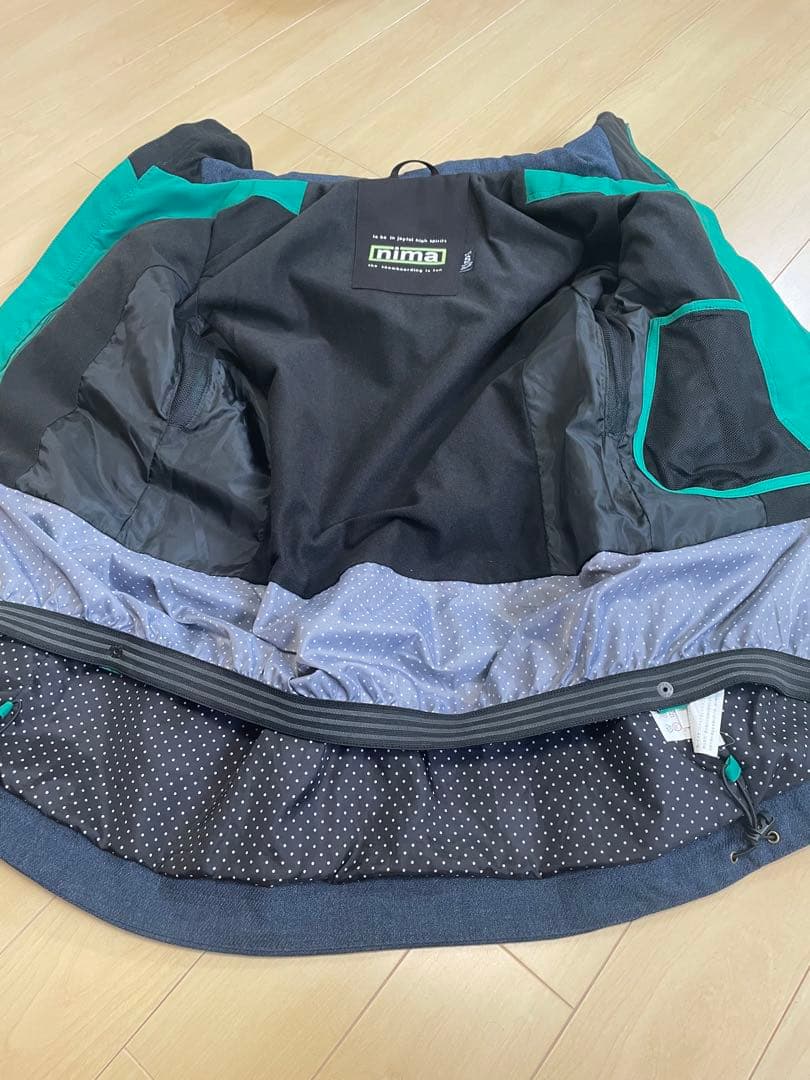 nima スノーボードウェアー