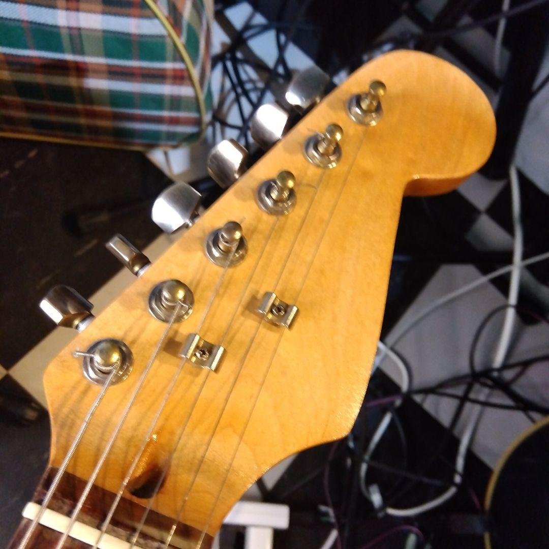 エレキギター。 ストラトキャスタータイプ…SSH