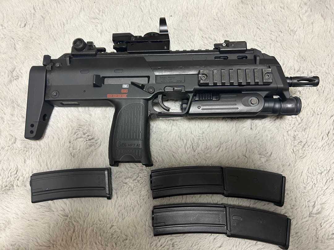 MP7A1 コンパクトマシンガン マガジン3本付き　美品