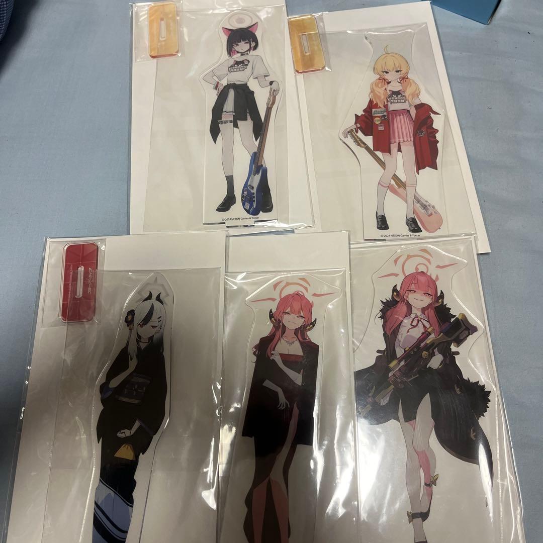 ブルーアーカイブ　アクリルスタンド　35種