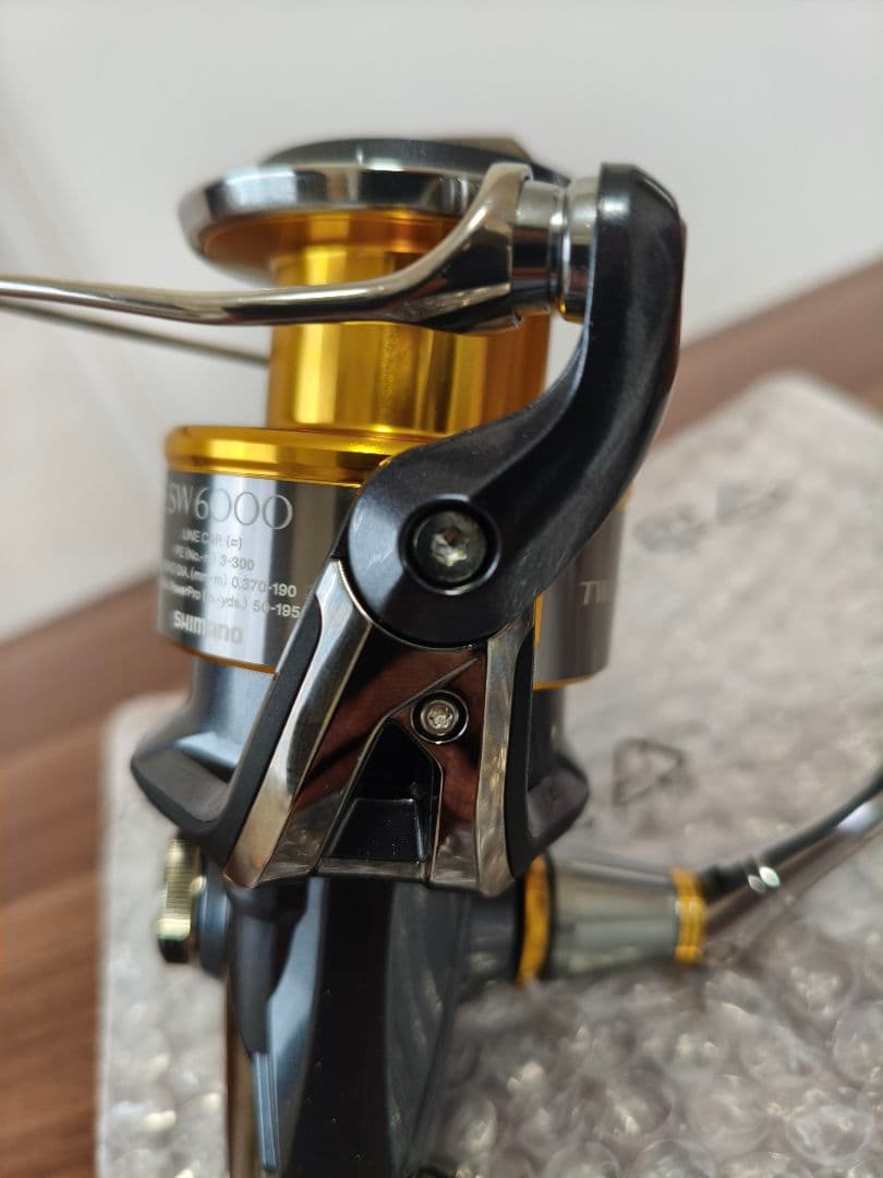 ［極美品］シマノ 15ツインパワー SW 6000HG