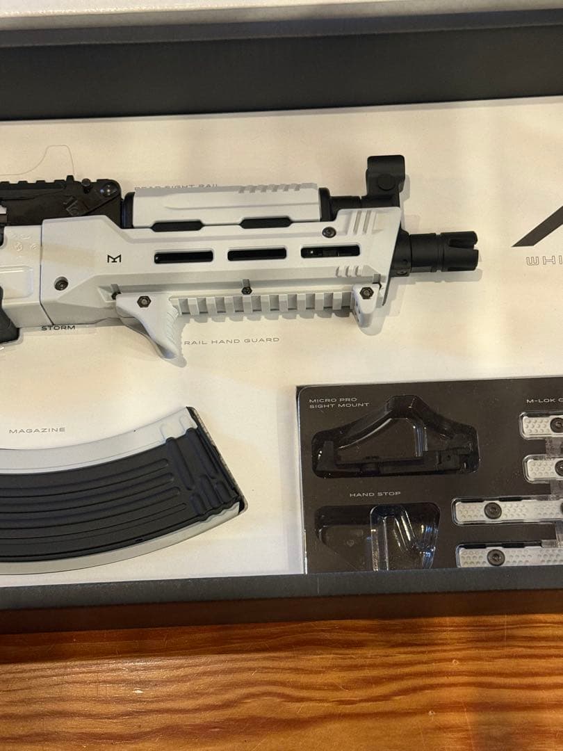 東京マルイ　次世代電動ガンAK47WHITE STORM