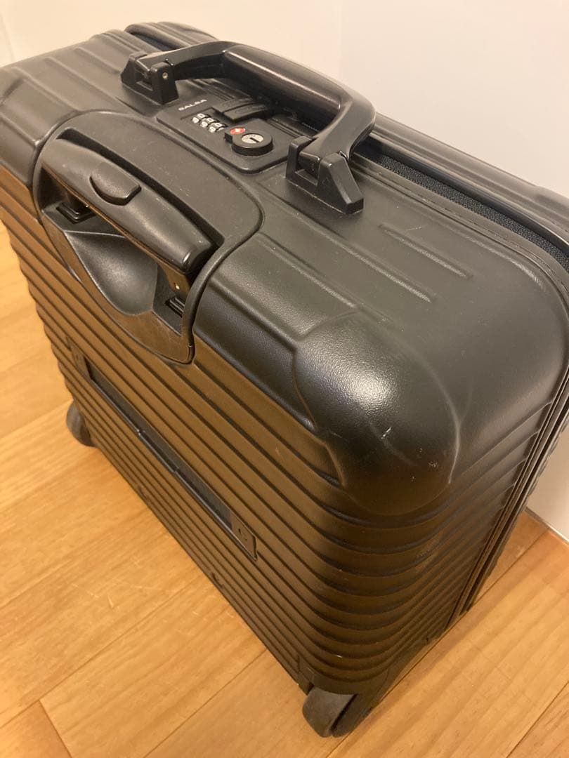 RIMOWAリモワ サルサ機内持込み23Lマットブラック2輪TSAロック