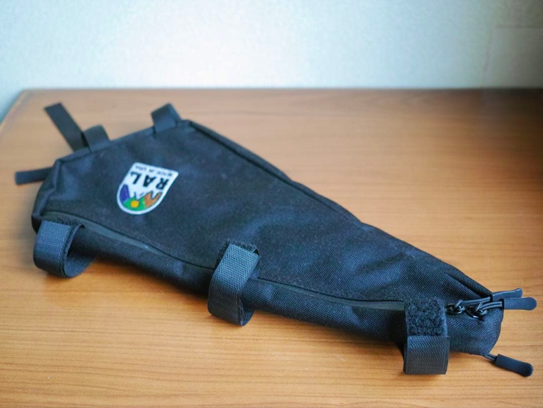 生産終了品 RAL フレームバッグ EM LOADER 黒 ブルーラグ