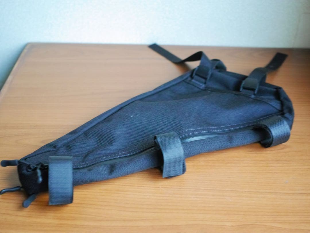 生産終了品 RAL フレームバッグ EM LOADER 黒 ブルーラグ