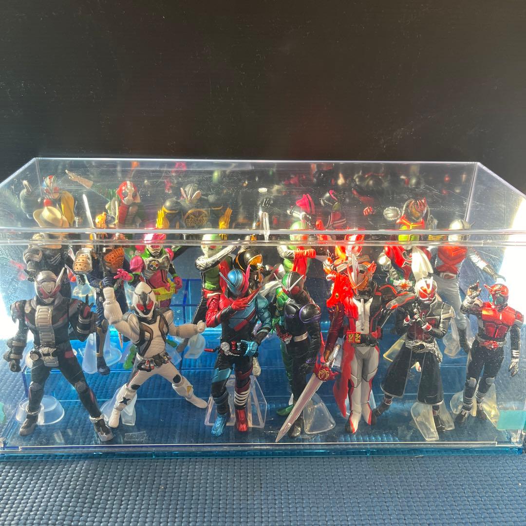 仮面ライダー創絶　フィギュアセット