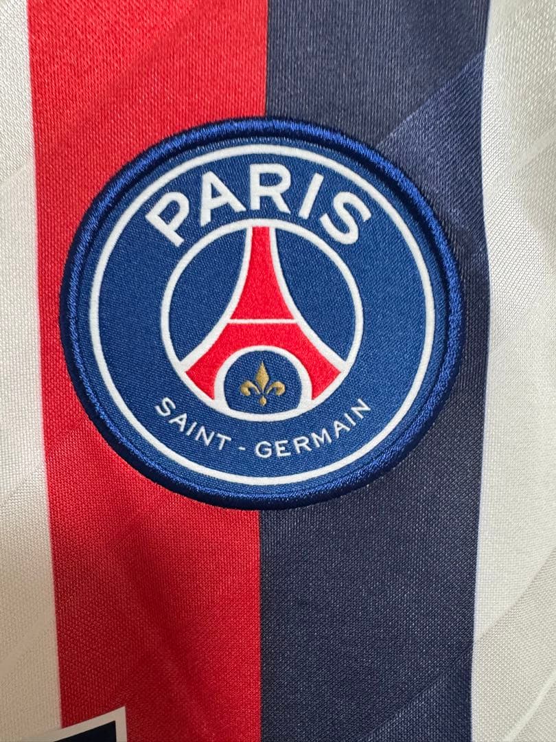 【美品】NIKE PSG パリサンジェルマン　ゲームシャツ　《Mサイズ》