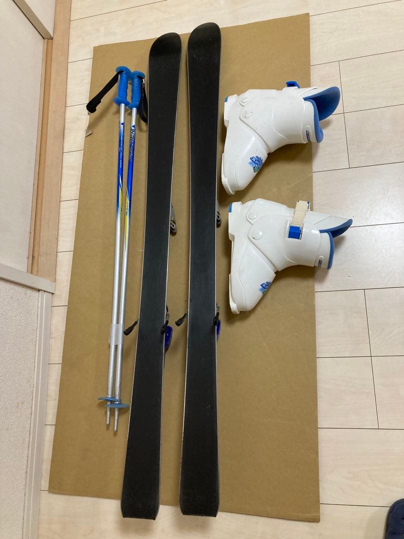 Fischer　ジュニア用　スキー板128cm ブーツ23cm ストック95cm