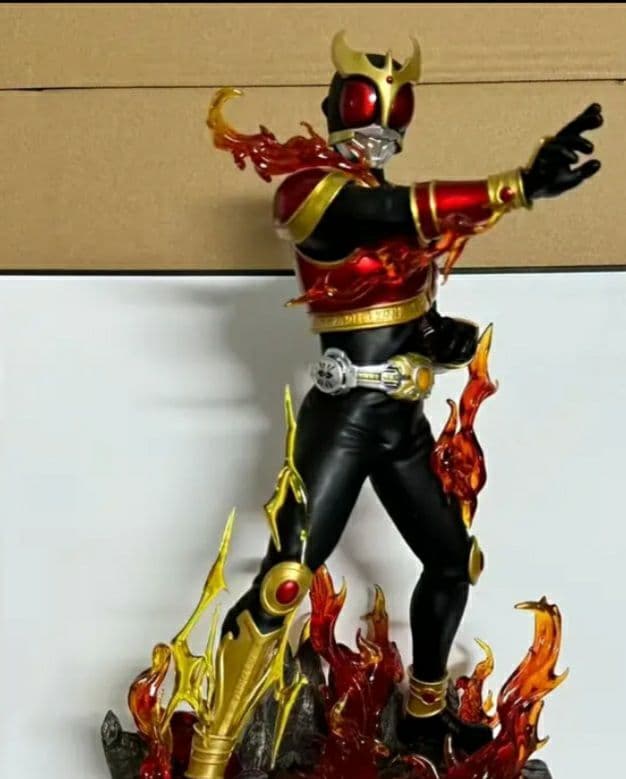 (入手困難)仮面ライダークウガ フィギュア 炎エフェクト付き