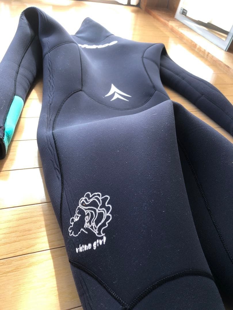 ライノチェイサー　レディースセミドライ　ネックエントリーウエットスーツ