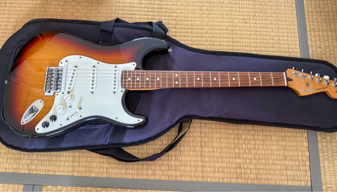 美品希少Fender&Roland G-5 VG MEXICO エレキギター