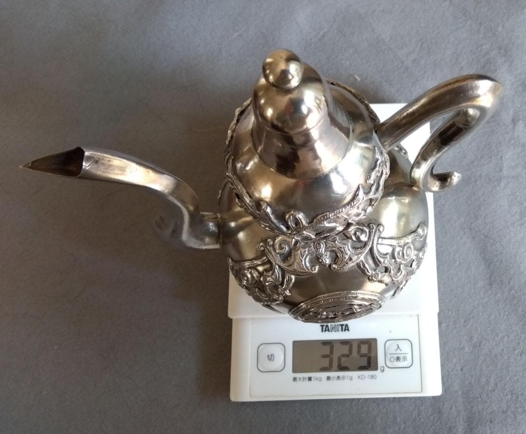 北京工芸品公司　銀製伝統的吉兆蝙蝠が取り囲む囍酒器329g全高195長150mm