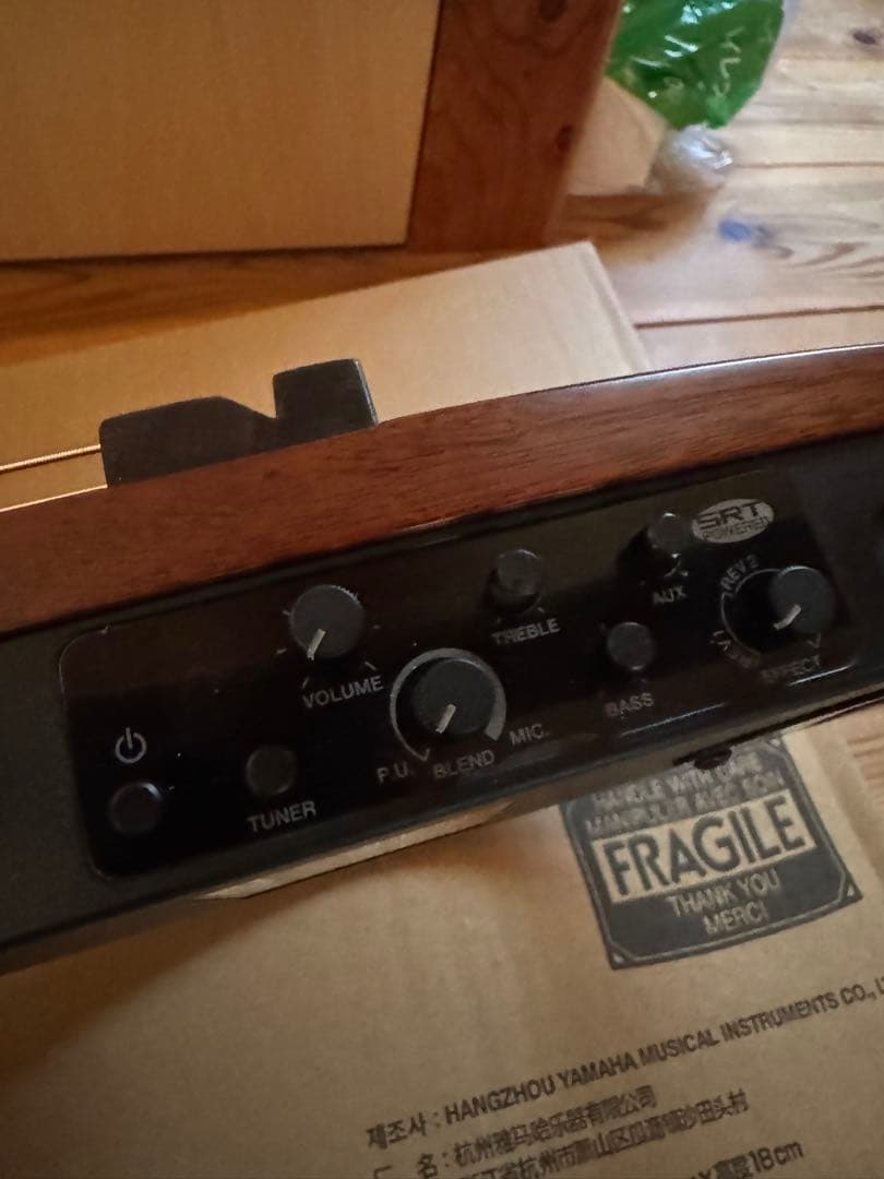 【未使用に近い】SLG200S NT サイレントギター