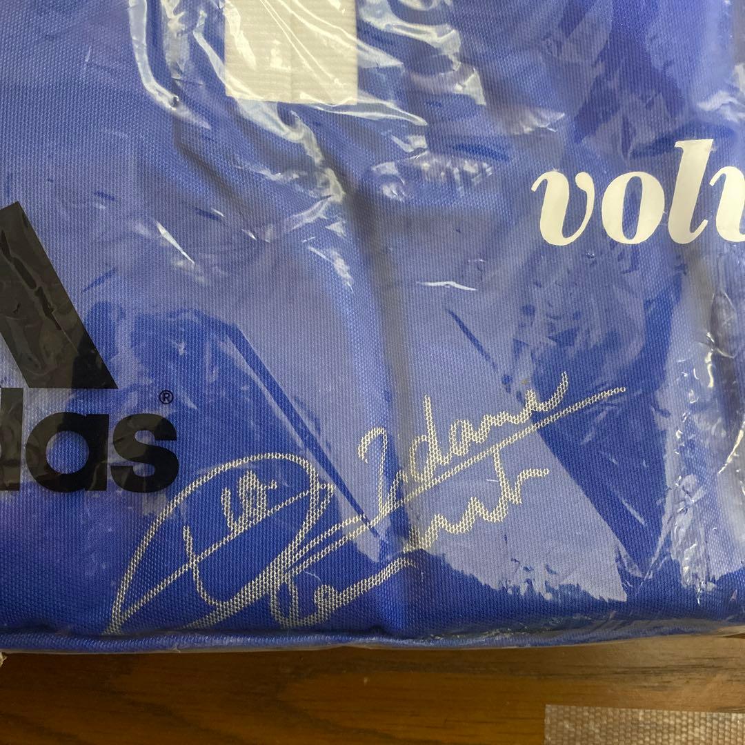 【超貴重】懸賞品　ジダン直筆サイン　ユニフォーム　VOLVIC