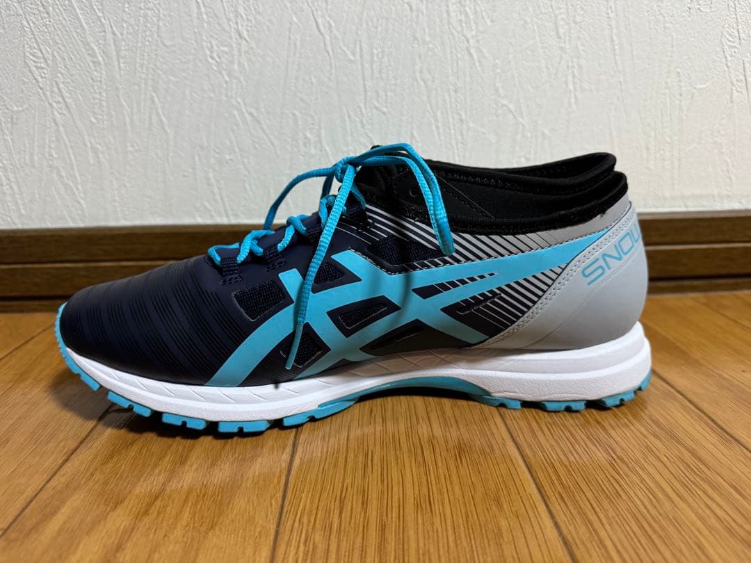 asics スノーターサー　26.5cm 雪道用ランニングシューズ
