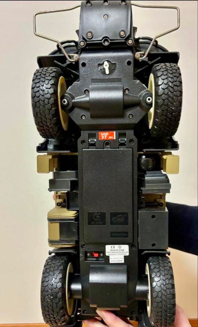 タミヤ RC ウニモグ ハンター 1/12 バッテリー付 迷彩色