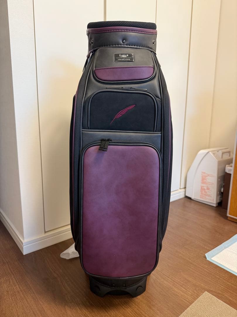 Fourteen キャディバッグ 黒と紫