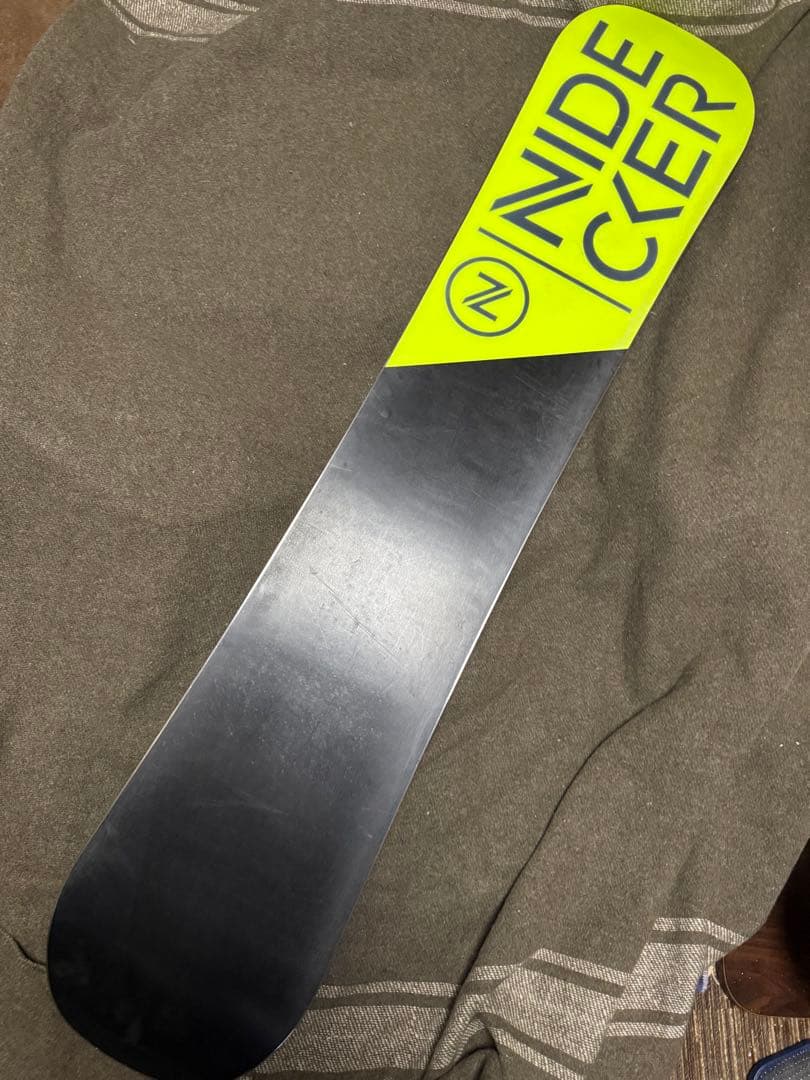 Nidecker スノーボード 黒/黄緑　VERVE