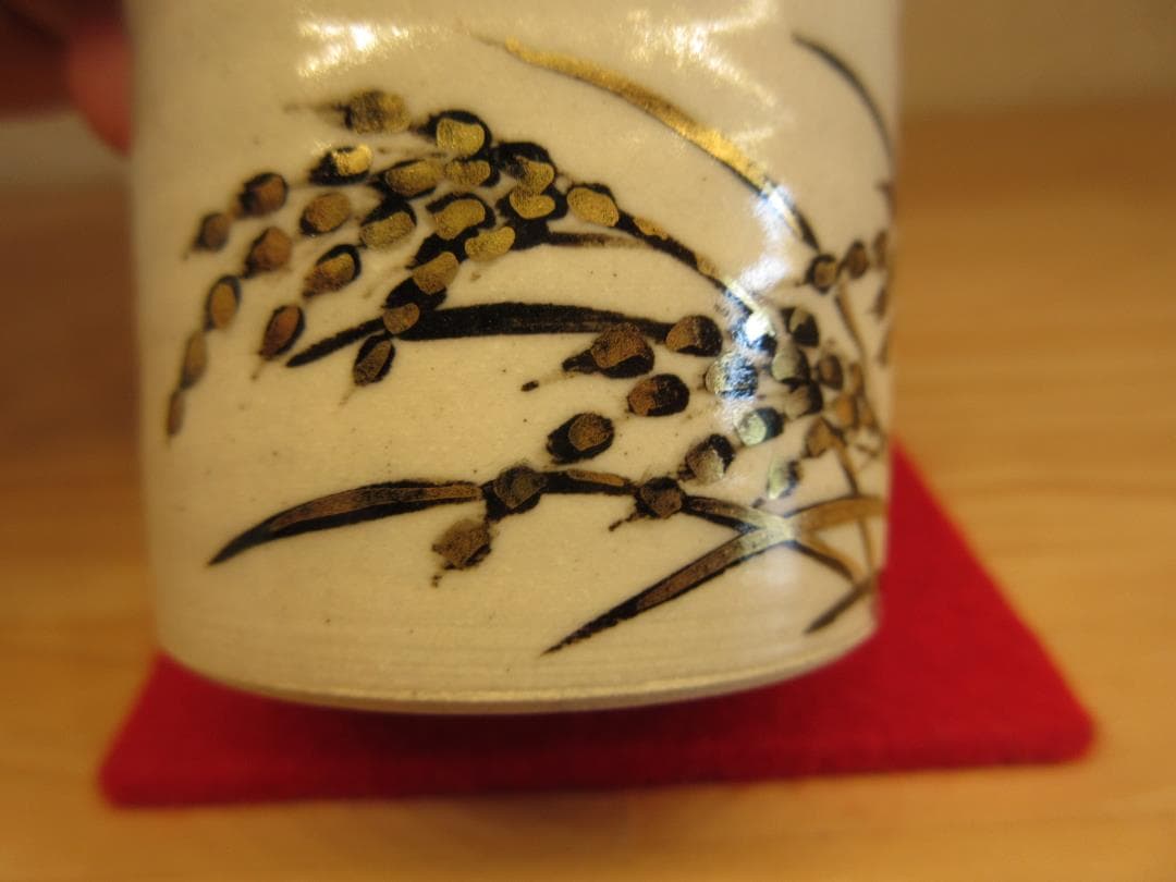 送料込【逢絢亭・新品】茶道具 蓋置 膳所焼 金彩 稲穂の図 陽炎園 共箱入り