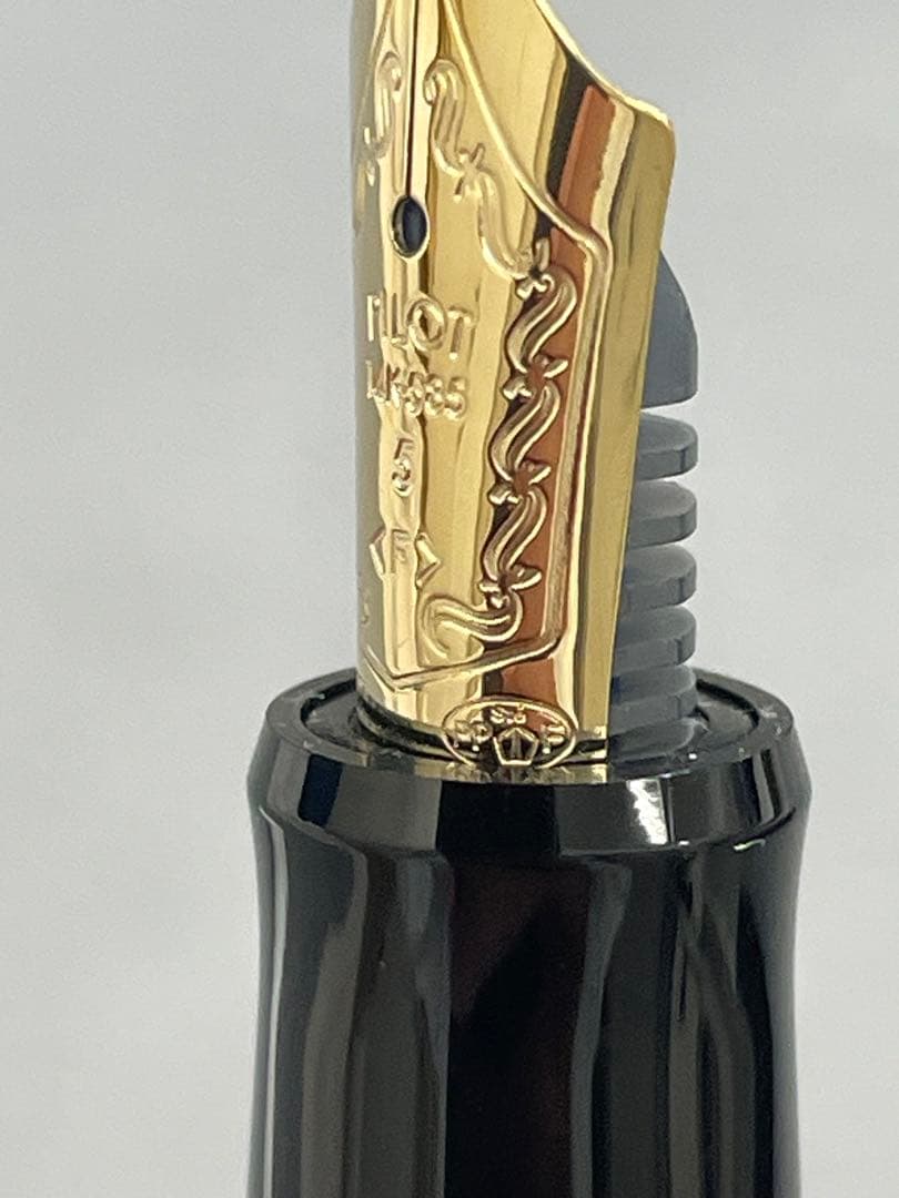 【未使用】PILOT CUSTOM74 ホワイト 万年筆　字幅F 限定品