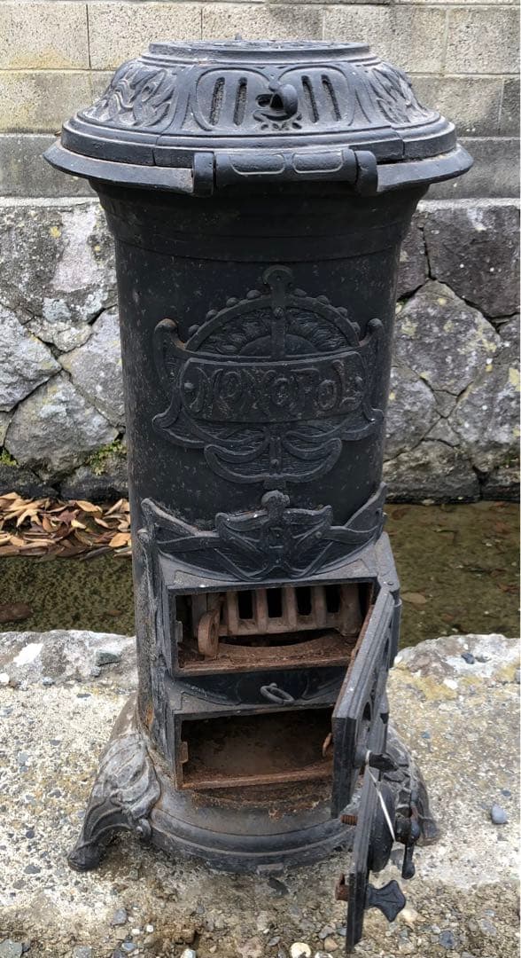 フランス　ストーブ 鋳物 鉄製 シャビー レトロ ヴィンテージ