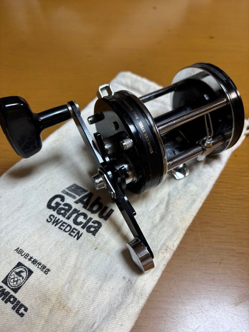 Abu GarciaAmbassadeur7000C ベイトキャスティングリール