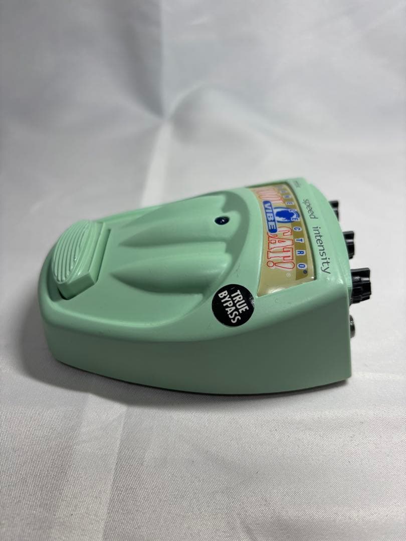 お*馬様 Danelectro COOL CAT 【VIBE】 CV-1 ダンエ