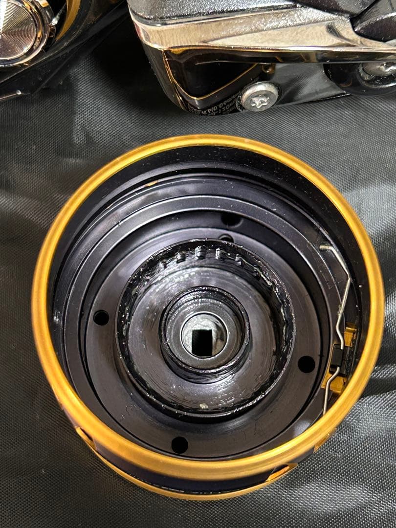 DAIWA21カルディアLT2500S-XH スピニングリール