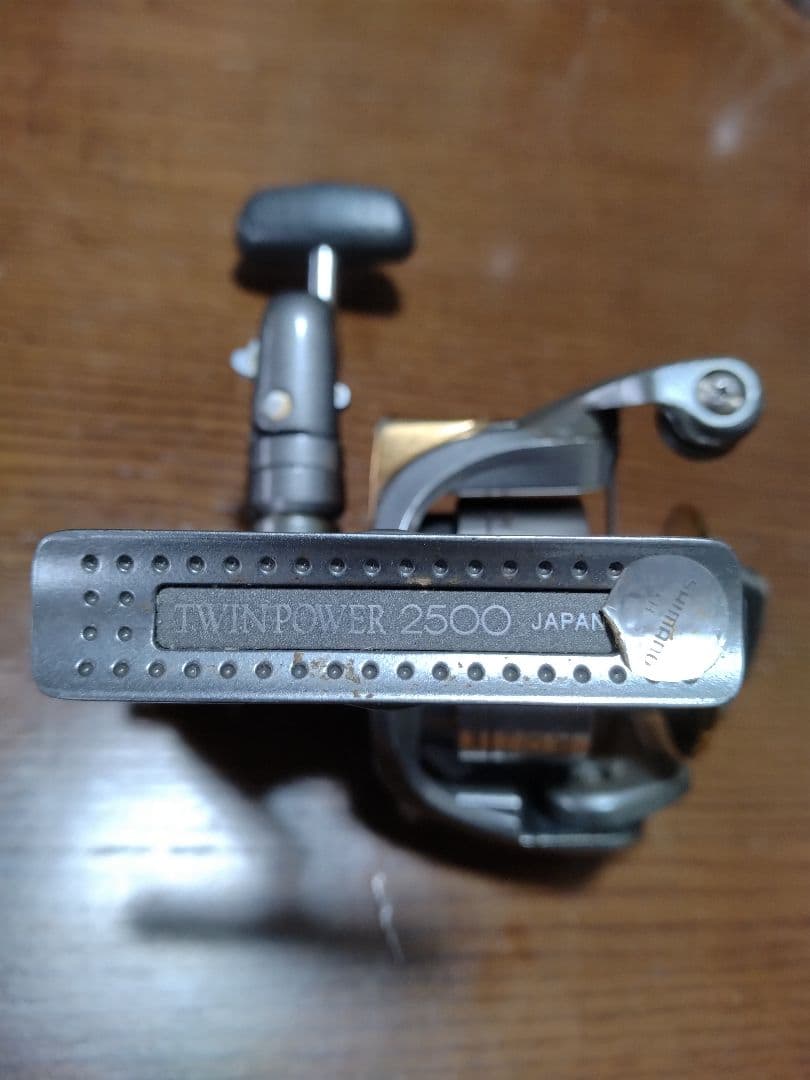 ★緊急値下げ★シマノTWINPOWER 2500 スピニングリール中古