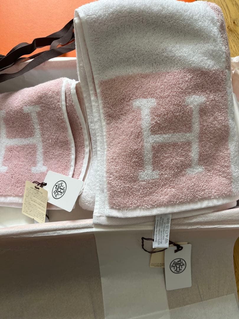 【新品未使用】エルメス　バスタオル　カレタオル　ギフト