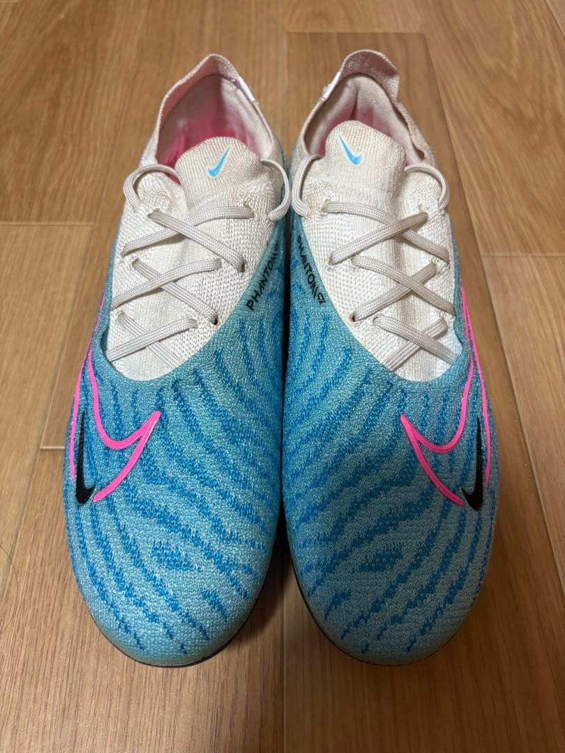 NIKE ファントムGX AG