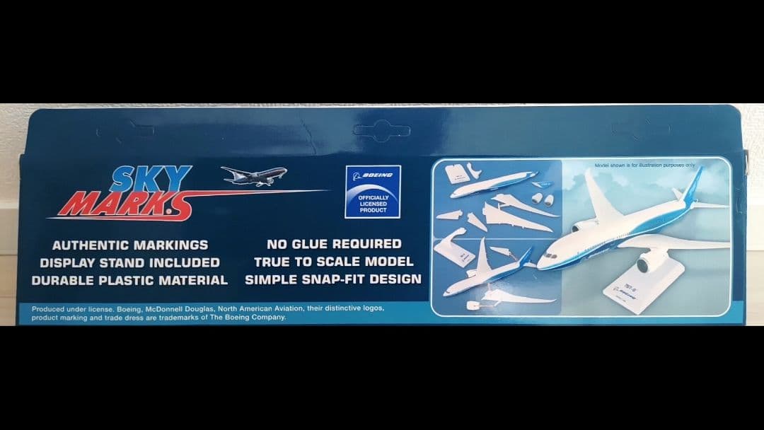 SKY MARKS QANTAS 100 模型　1/200