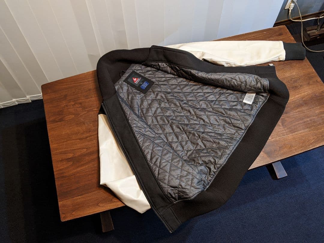 ルコック　ゴルフ　スタジャン　フェイクレザー　　中綿　毛　ジャケット　　デサント