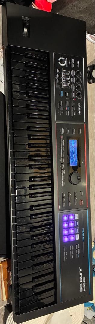 希少限定カラー ローランド JUNO-DS61B 61鍵盤 シンセサイザー