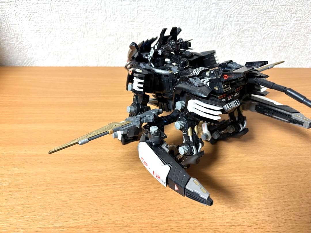 HMM ブレードライガーAB 塗装済み 完成品 コトブキヤ プラモデル ゾイド