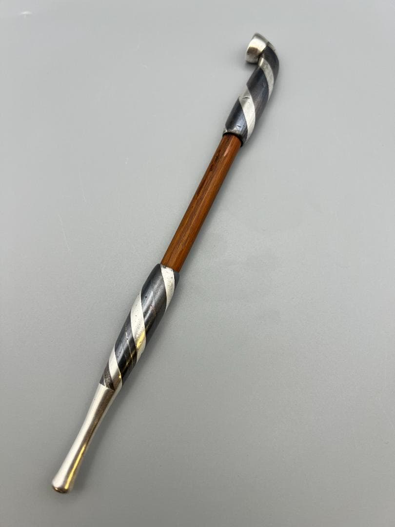 銀製　煙管　キセル　銀細工　アンティーク　重量約39g