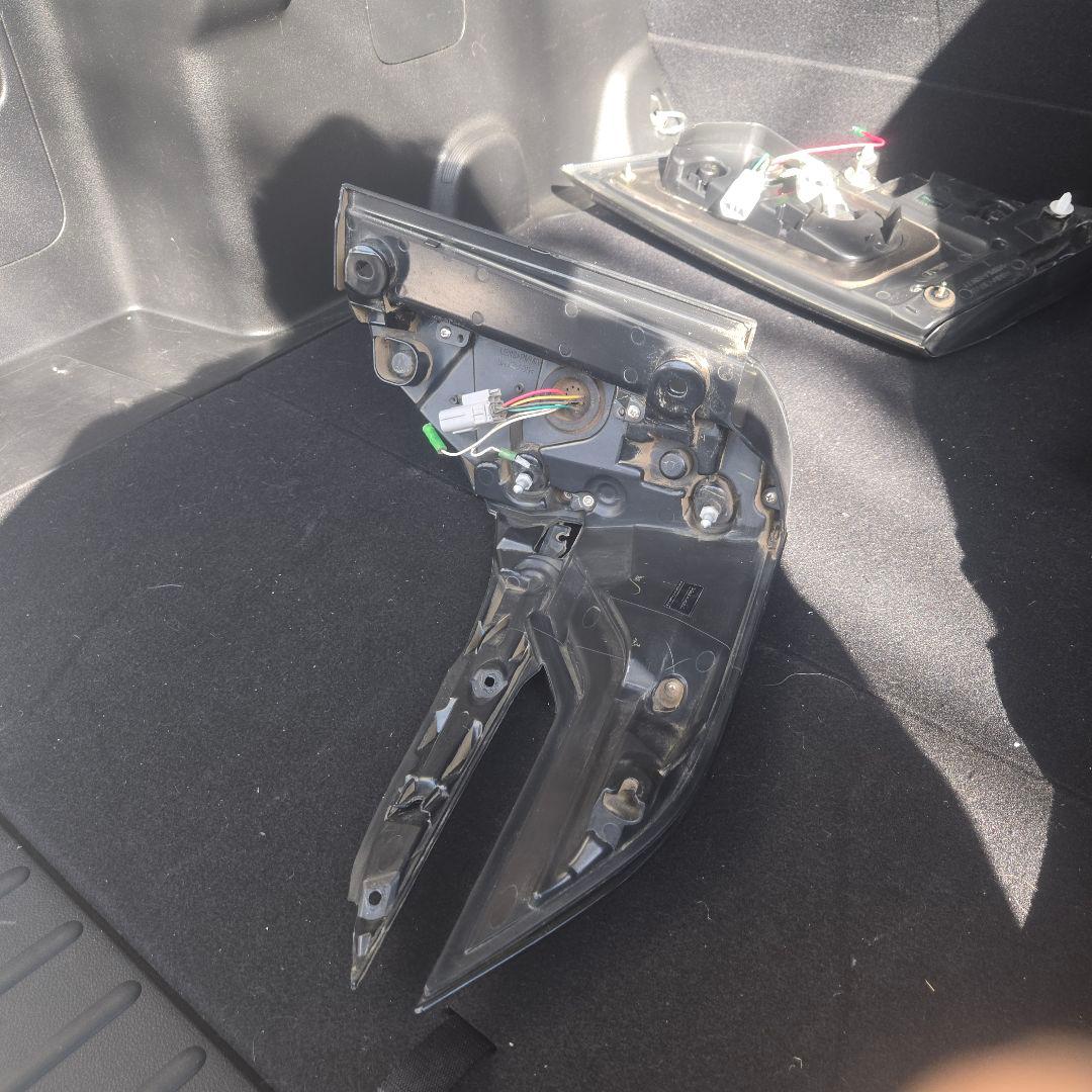 30ヴェルファイア後期　ヴァレンティテールランプ