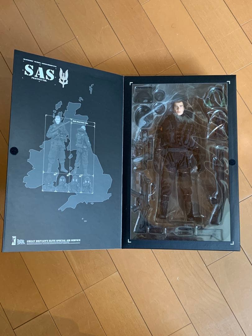 メディコムトイ　SAS 2体セット　リアルアクションヒーロー　特殊部隊