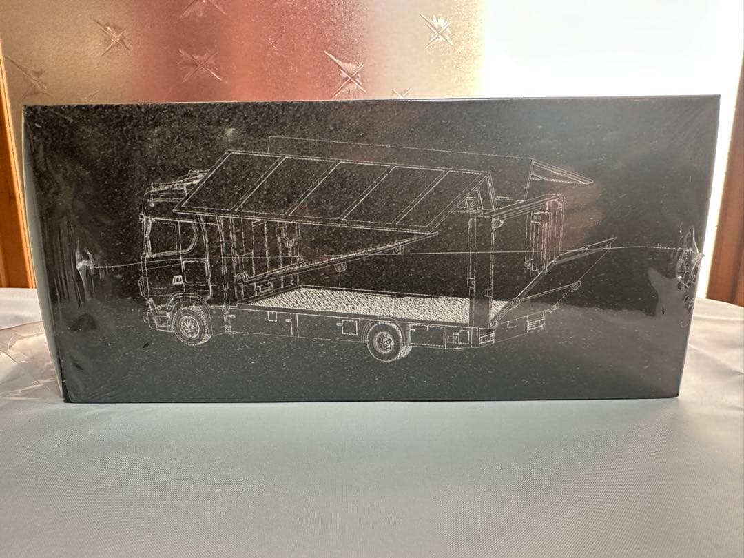 新品未使用　MC64 スカニア　ヨコハマタイヤ　1/64