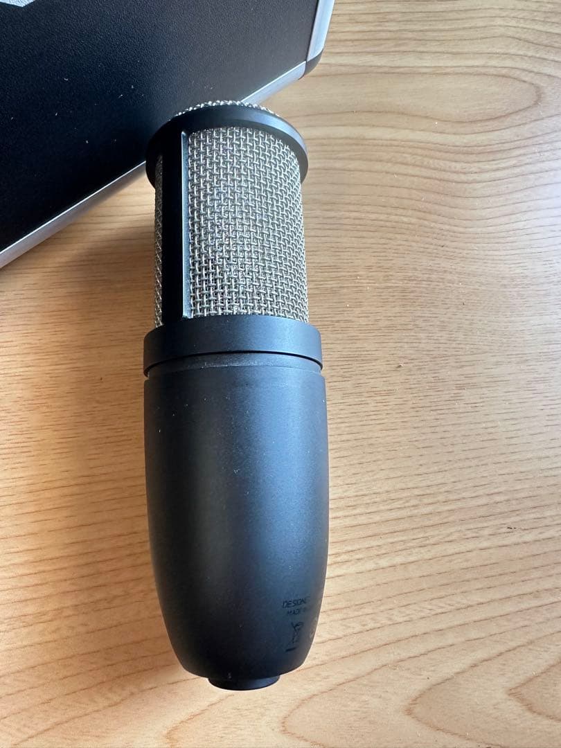 AKG P220 コンデンサーマイクロフォン