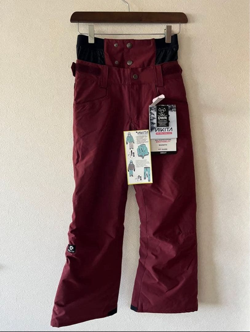 ニキータ ボードウェア 上下セット サイズ140