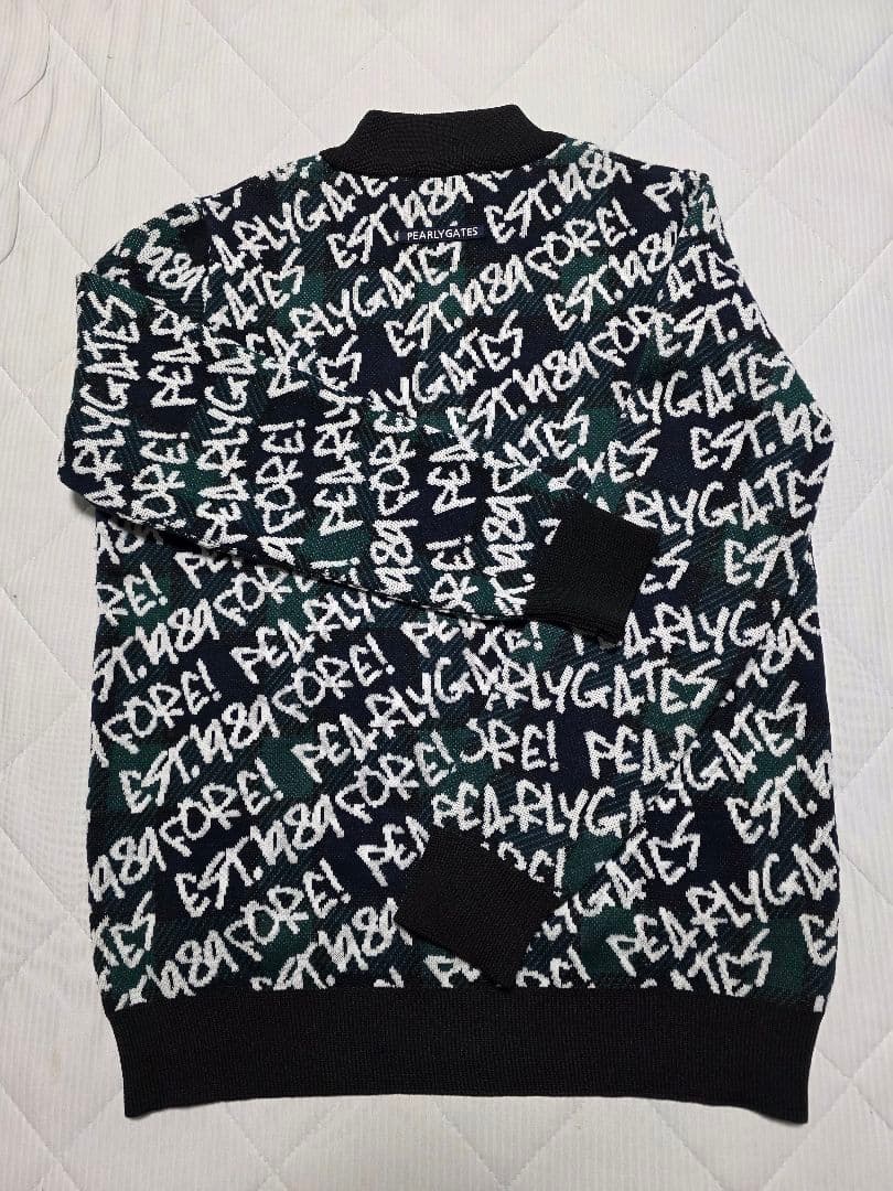 お値下げしました!新品同様PEARLY GATES 落書きシリーズセーター５