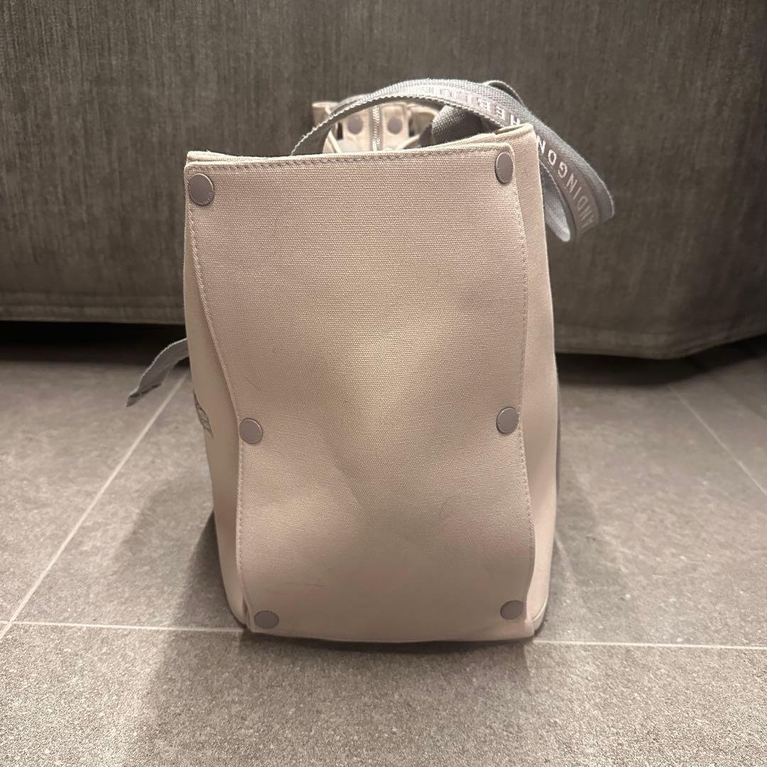 Standing on the blue Ultimate トートバッグ