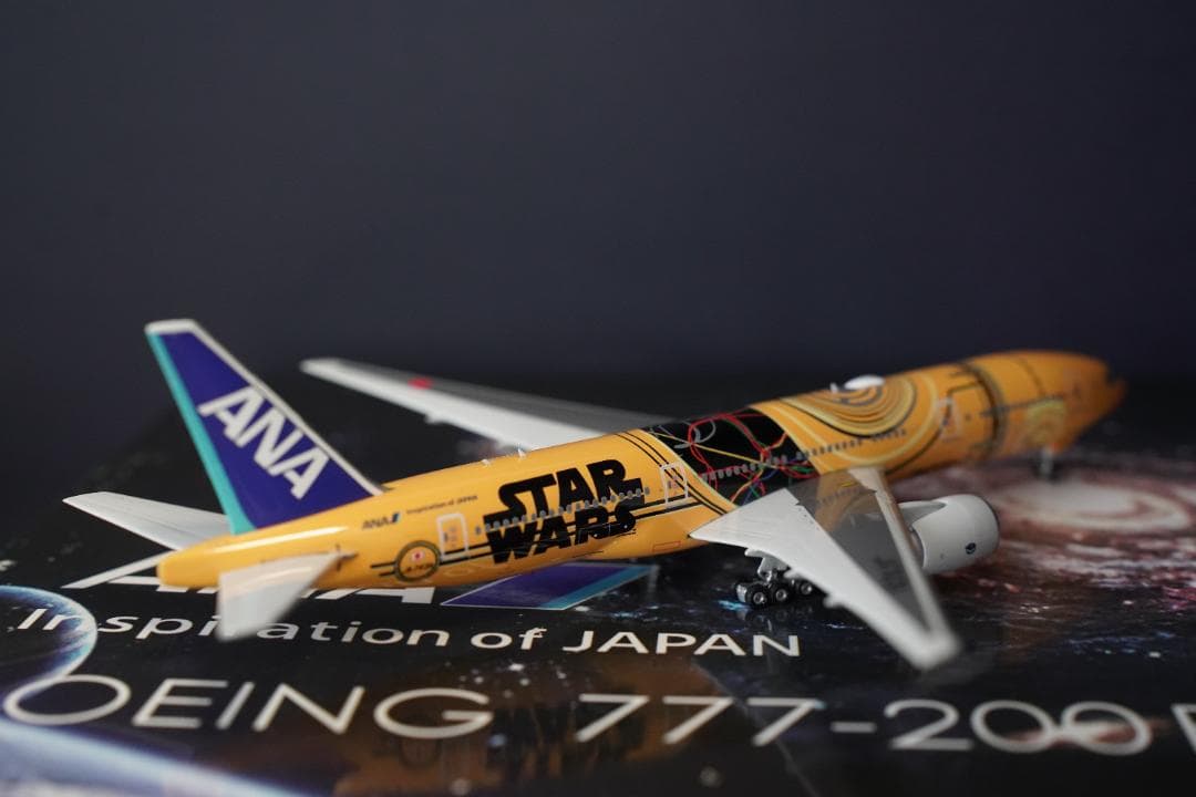Phoenix ANA B777-200ER スター・ウォーズ塗装 JA743A
