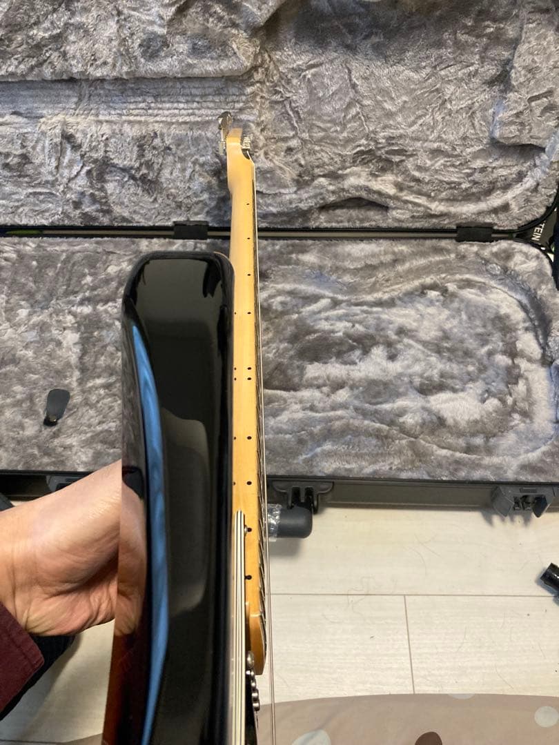 Fender Hybrid II ストラトキャスター　USAピックアップ搭載