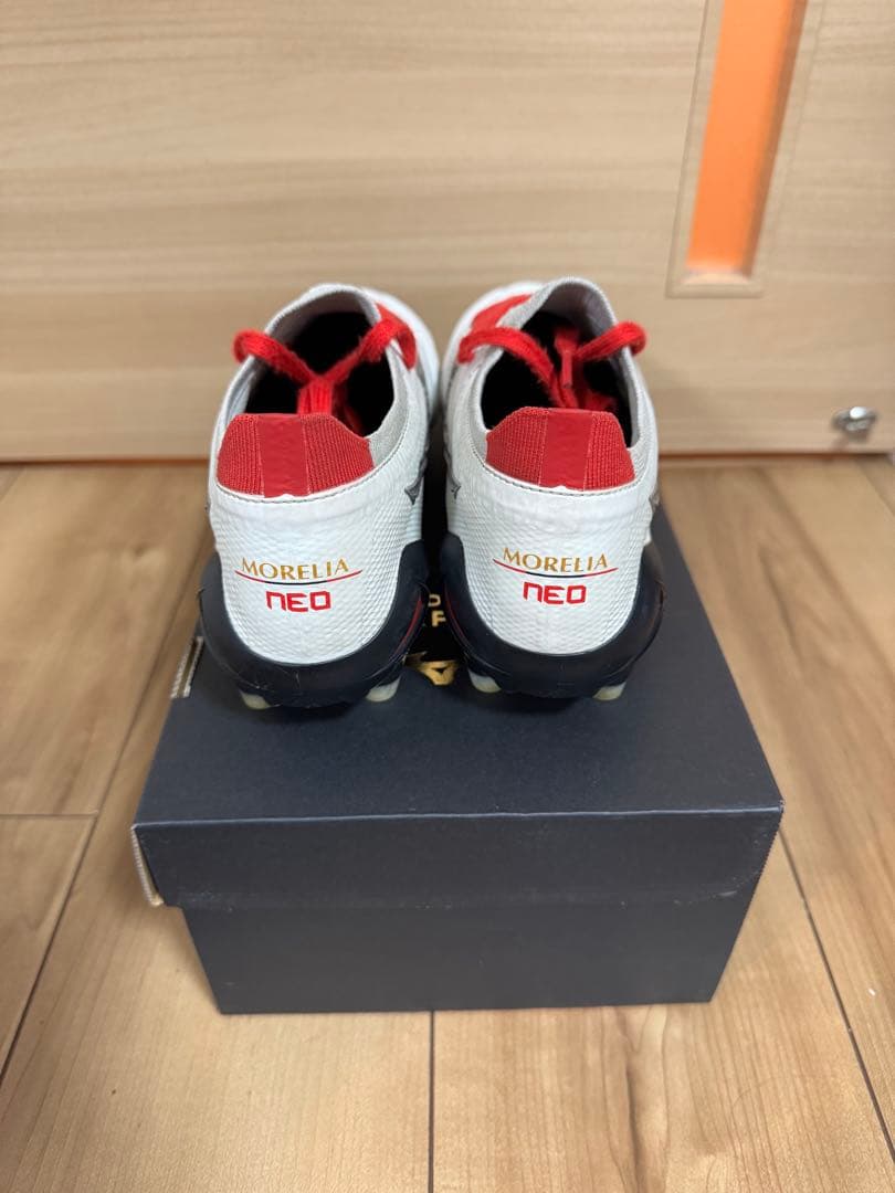 モレリア　ネオ　4β JAPAN 26.5cm