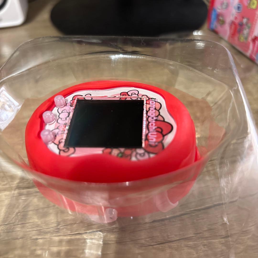 最終値下げ！Tamagotchi Uni サンリオキャラクターズ　バンダイナムコ