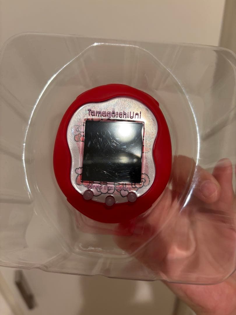 最終値下げ！Tamagotchi Uni サンリオキャラクターズ　バンダイナムコ