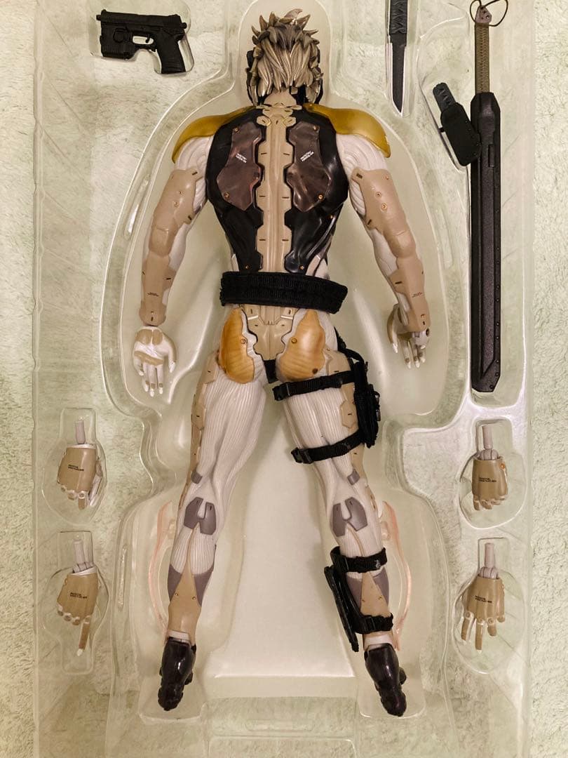 【レア】メディコムトイ メタルギアソリッド４ 雷電