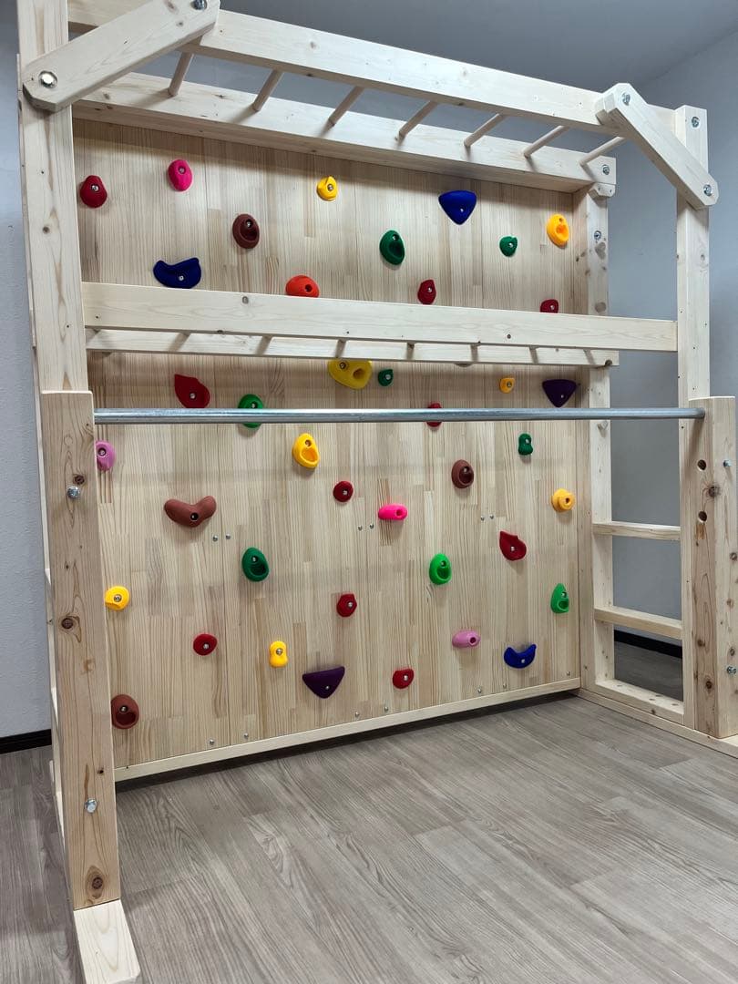 雲梯　うんてい　室内うんてい　ボルダリング　鉄棒　登り棒　ブレキエーション　知育